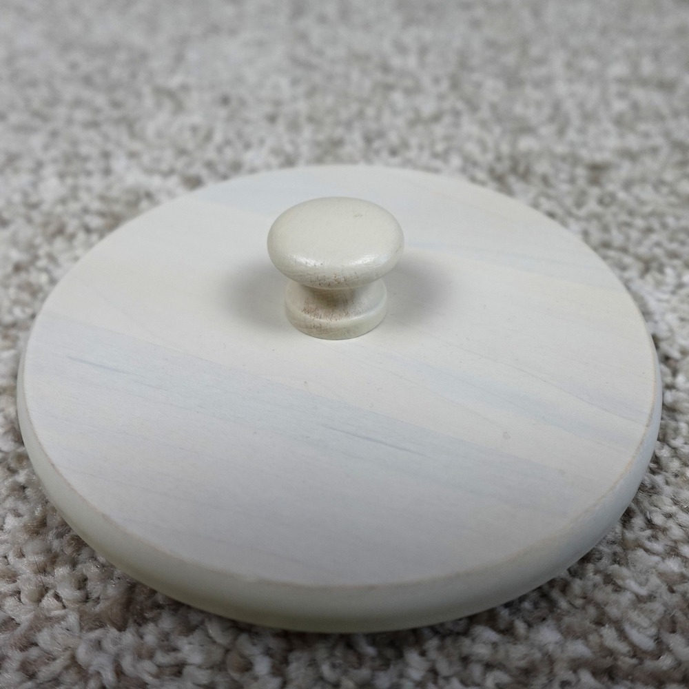 Longaberger 2006 Horizon of Hope WoodCrafts Basket Lid Whitewash Round Knob